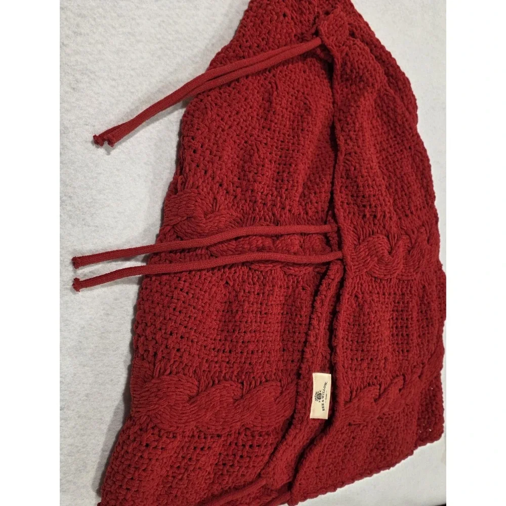 Bee & Willow Deep Red Woven Knit Crochet Christmas Tree Skirt XL 56" GrannyCore - Picture 7 of 8
